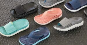 Barking Dog Shoes reviews and recommends the best footwear for people with various foot issues (as well as for women with average feet for whom comfort is a high priority).