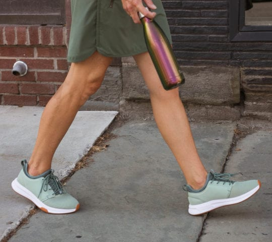 Barking Dog Shoes reviews and recommends the best footwear for people with various foot issues (as well as for women with average feet for whom comfort is a high priority).